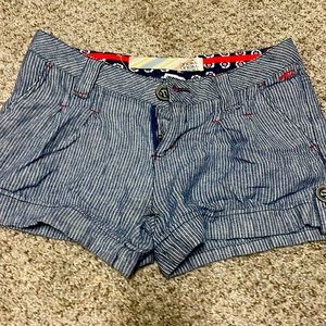 Perfect for summer!! Cute shorts!